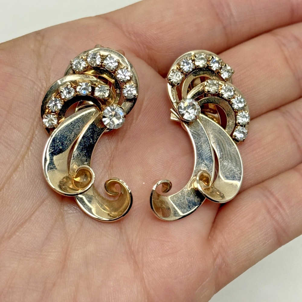 Gold Tone Floral Rhinestone Costume Clip-On Earrings MCM Vintage Unsigned
